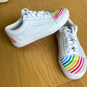 Oldschool Vans rainbow, white leather size 6.5W 5M